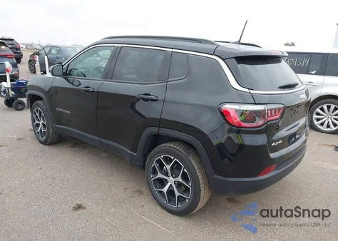 2024 Jeep Compass Limited 4X4 z USA, uszkodzony, nr VIN 3C4NJDCN1RT143346